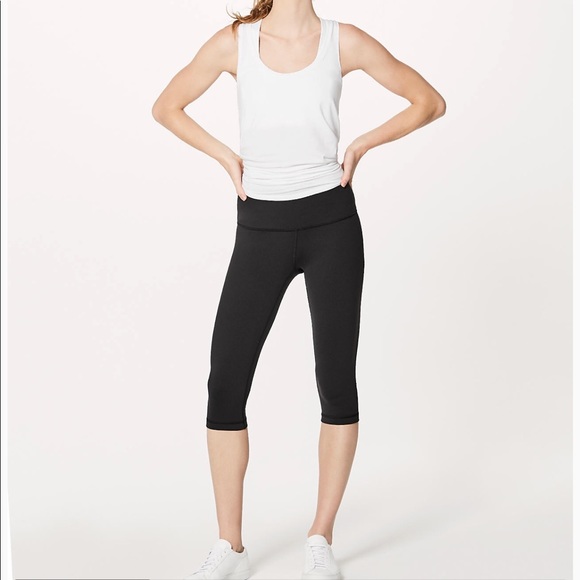 Lulu Cropped Leggings - Picture 2 of 2